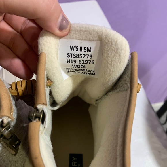 Sperry Duck Boots - Picture 2 of 3